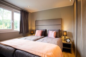 Lydisolert, wi-fi (inkludert) og sengetøy