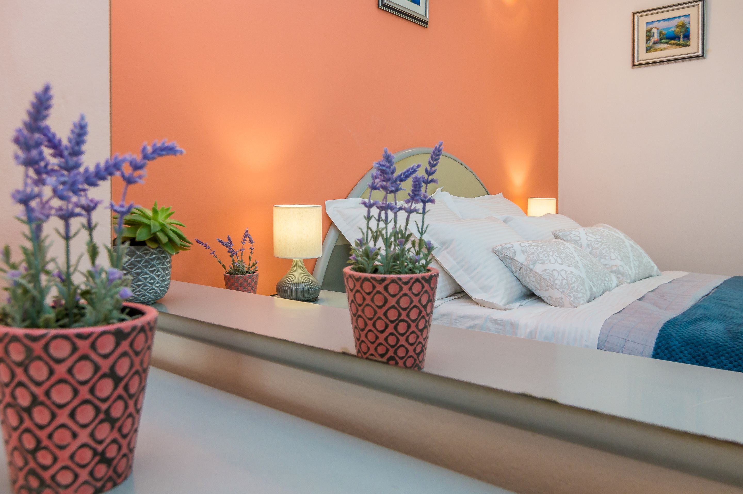 3 bedrooms, in-room safe, iron/ironing board, free cots/infant beds