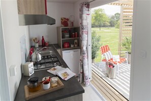 Cottage, 2 Bedrooms, Terrace (Adriatic) | Private kitchen