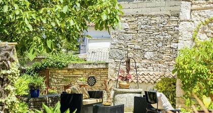 Holiday house Luca * private garden, covered terrace, BBQ, free WiFi