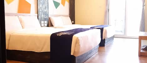 Superior Quadruple Room, 2 Double Beds, Non Smoking, Mountain View | Desk, soundproofing, rollaway beds, free WiFi