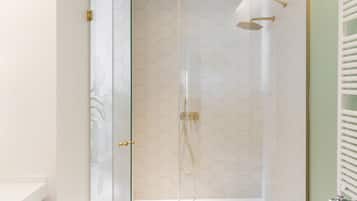 Junior Suite, Sea View | Bathroom