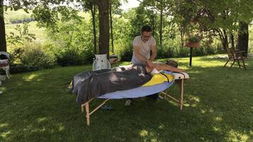 Een stoombad, een Turks bad/hammam, lichaamsbehandelingen