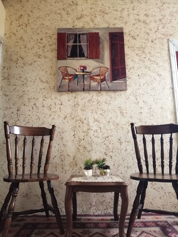 Eenvoudig appartement | Woonruimte | Lcd-televisie