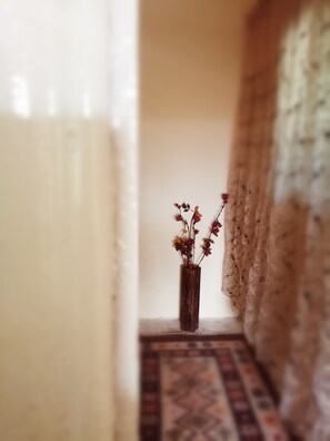 Interior entrance - Ibn Khaldoon Apartment (Madaba)