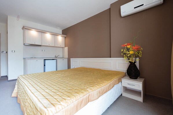 Iron/ironing board, cots/infant beds, free WiFi, bed sheets