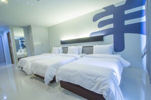 1 bedroom, in-room safe, desk, iron/ironing board - C Deluxe Studio Triple kitchenette  (Tambon Wichit)