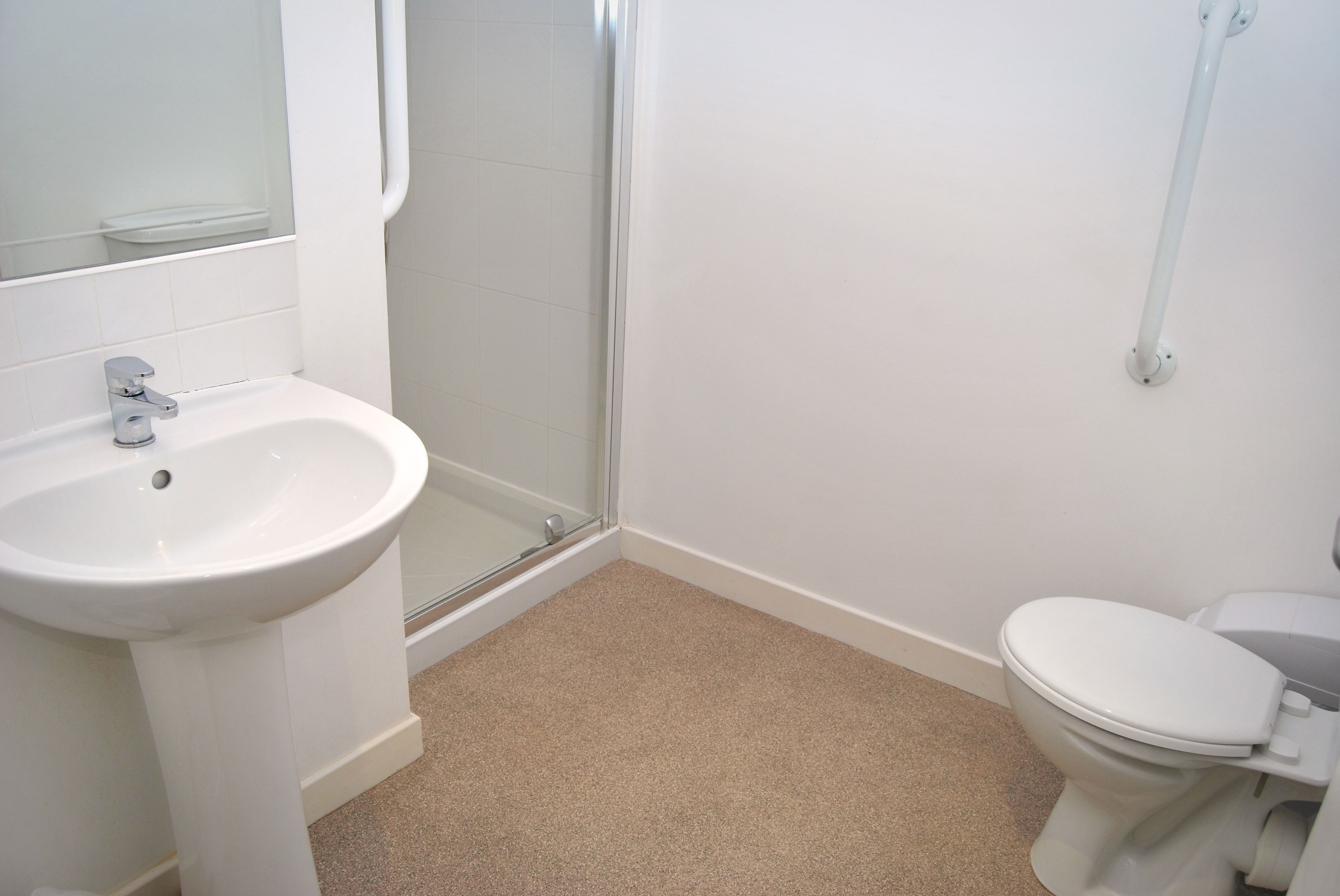 twin room, 2 single beds, private bathroom | bathroom | free toiletries, hair dryer, towels