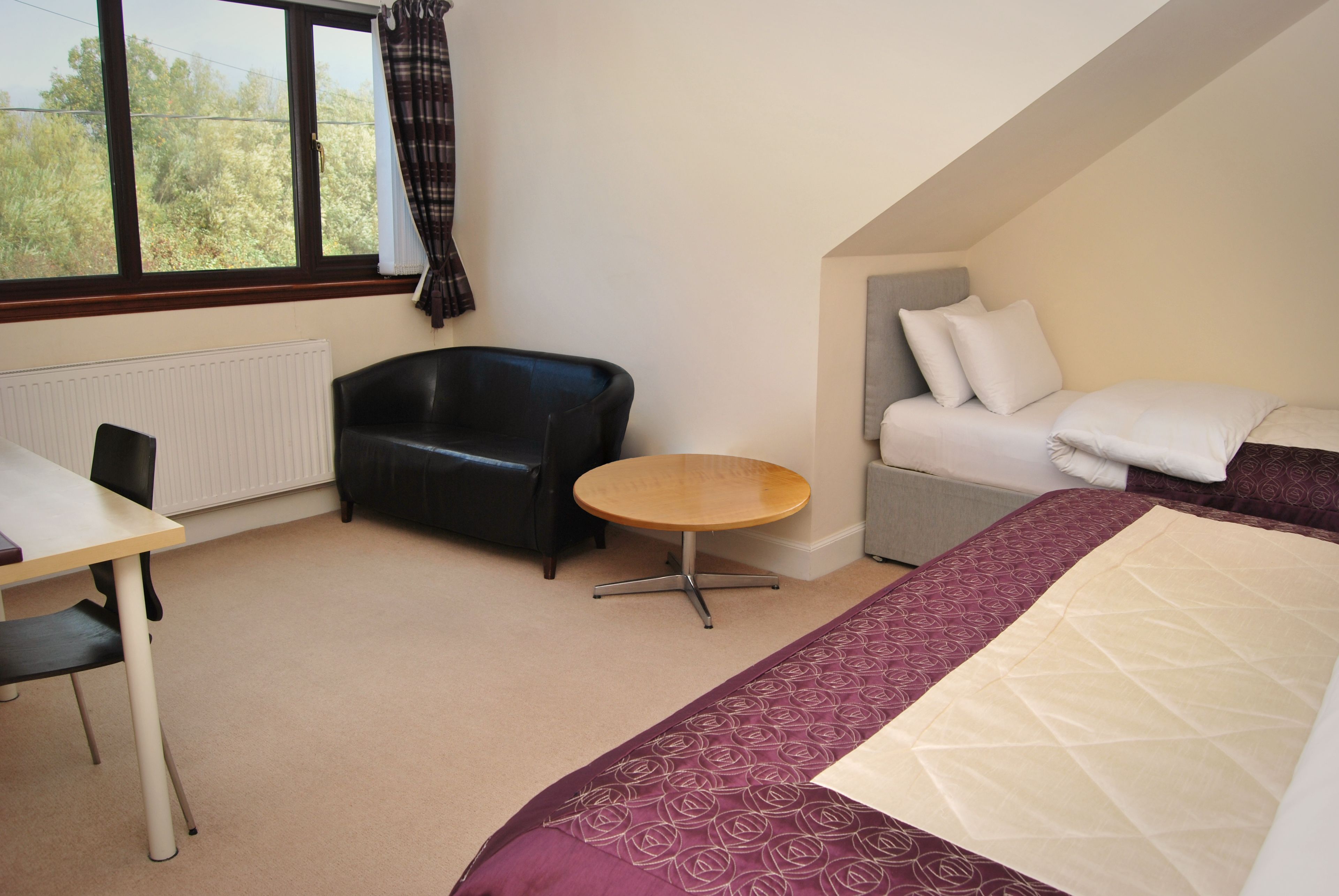 family room, private bathroom | 1 bedroom, desk, soundproofing, free wifi