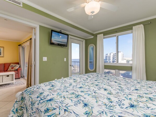 2 bedrooms, iron/ironing board, Internet