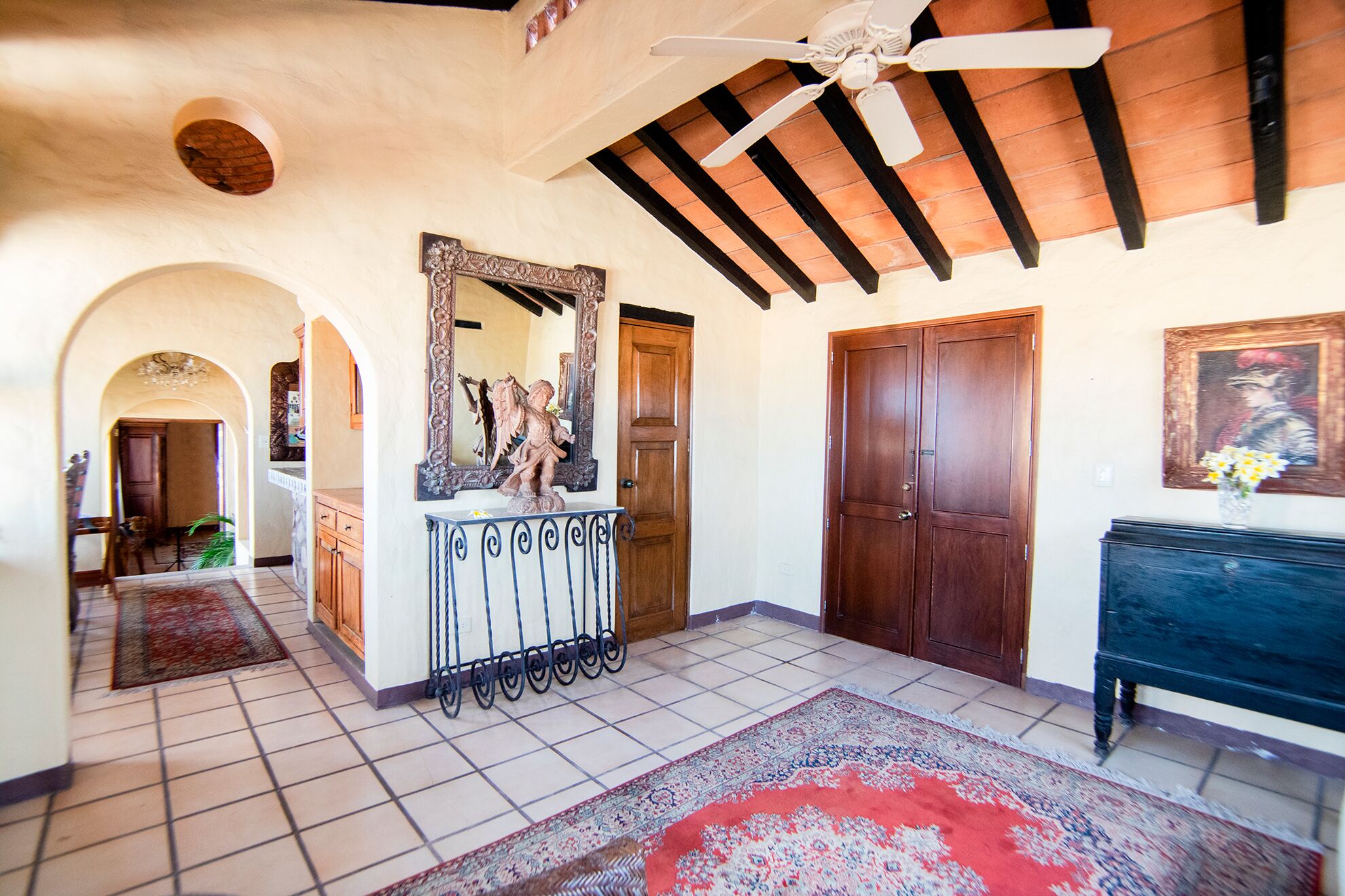 master suite | living area | 32-inch smart tv with satellite channels, netflix