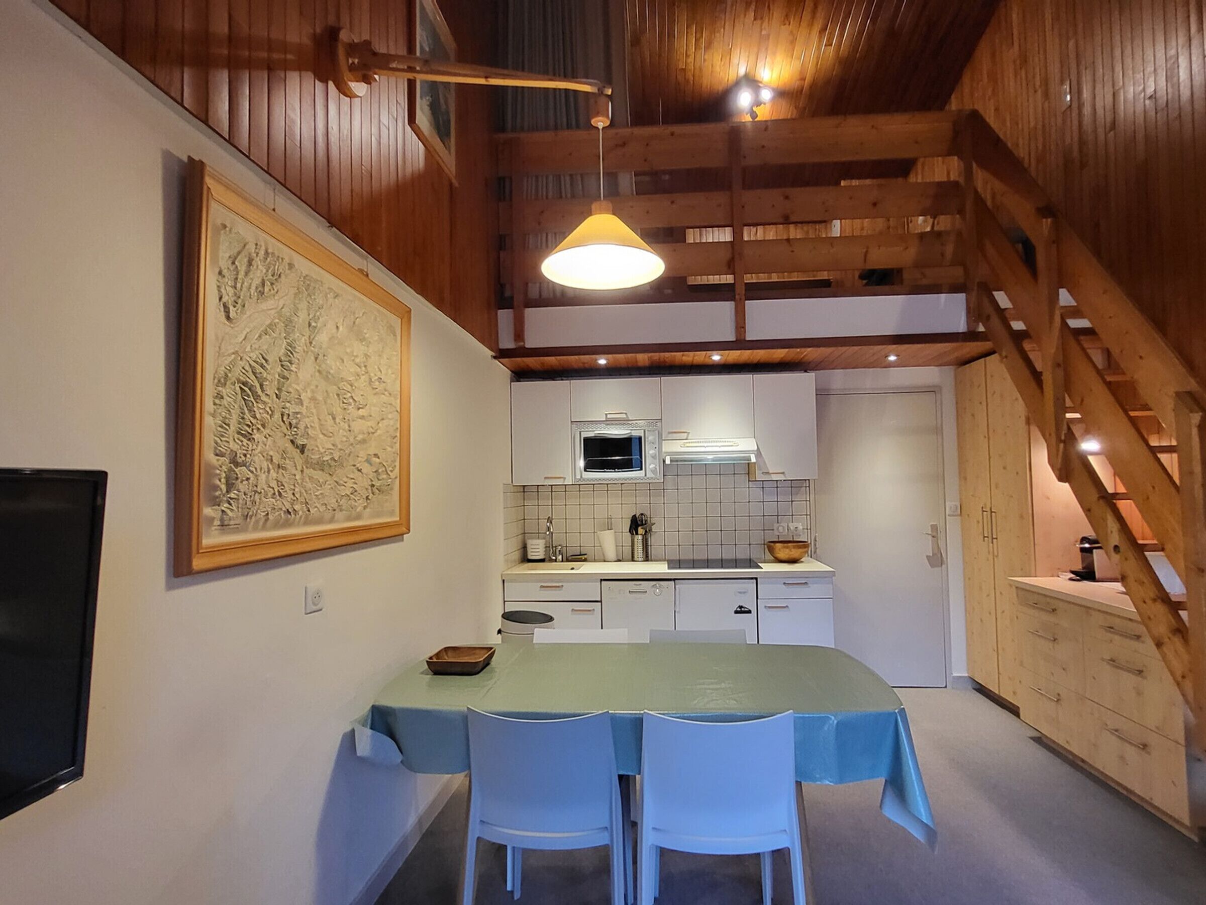 Kühlschrank, Mikrowelle, Geschirrspüler