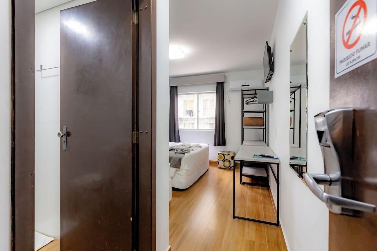 Minibar, blackout drapes, WiFi (free), bed sheets