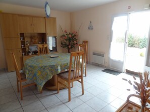 Dining - Recent Detached Villa with Garden - Pets on Request (La Faute-sur-Mer)