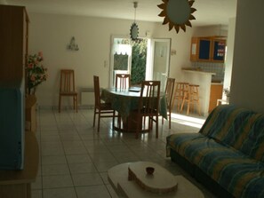 TV - Recent Detached Villa with Garden - Pets on Request (La Faute-sur-Mer)