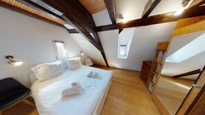 1 bedroom, desk, iron/ironing board, free WiFi