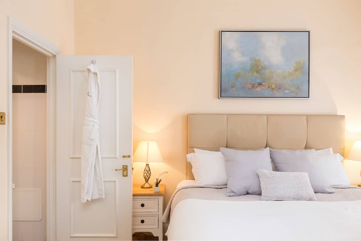 Appartement Royal, accessible aux personnes à mobilité réduite, salle de bains attenante (4 bedroom)