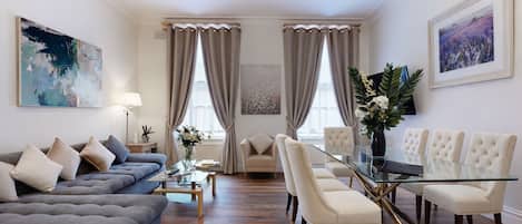 Luxury Apartment, Accessible, Ensuite (2 bedoom ) | Living area | Flat-screen TV