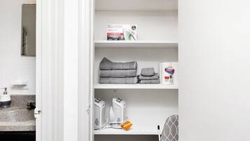 Condo, 1 Queen Bed (Stylish Buckhead Condo • Prime Atlant) | Room amenity