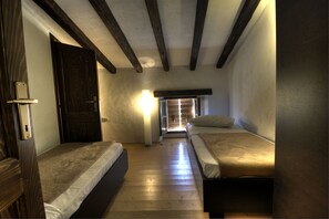 2 chambres, accĂšs au Wi-Fi (inclus), literie fournie