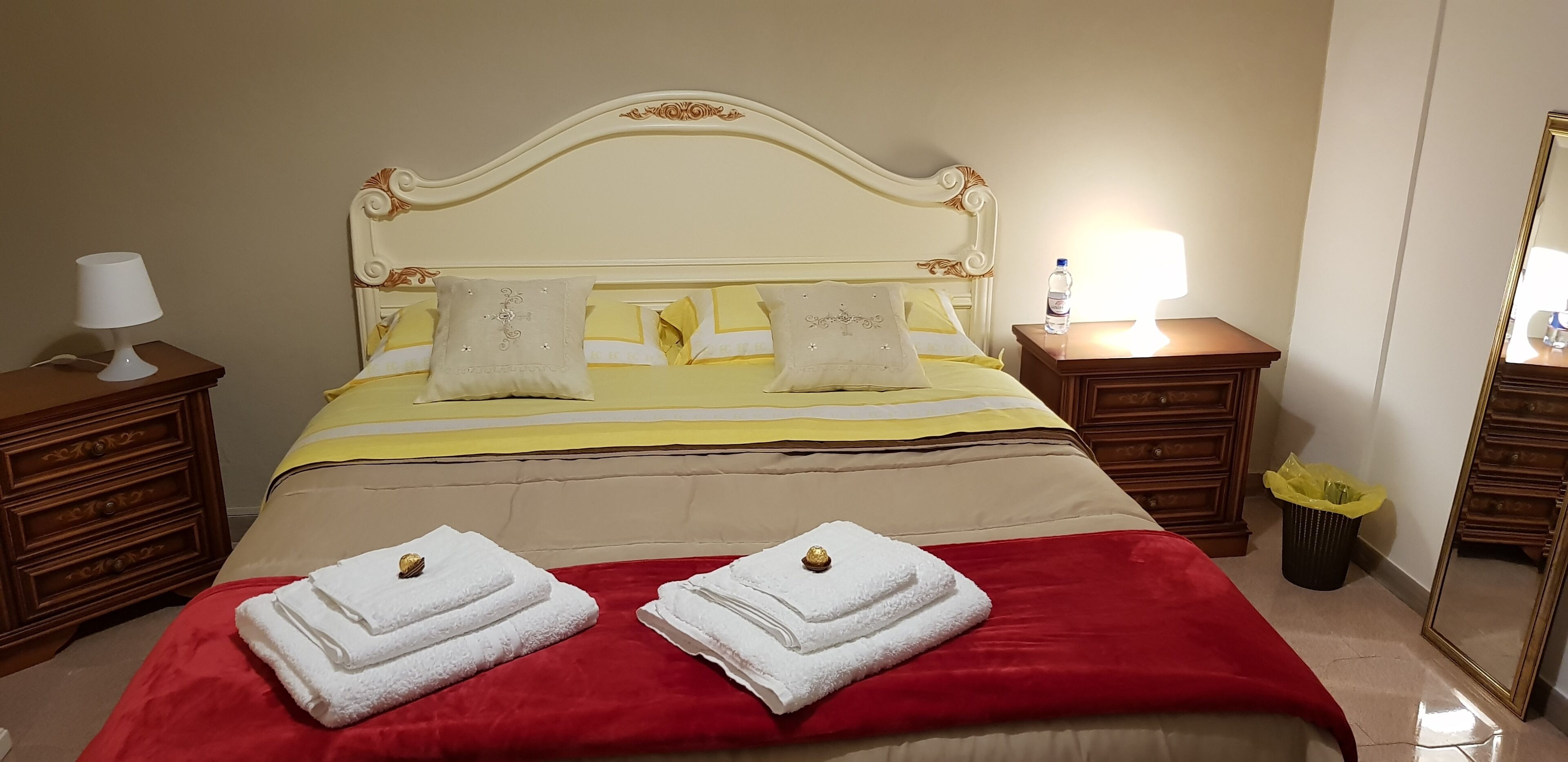 1 chambre, fer et planche à repasser, Wi-Fi, draps fournis