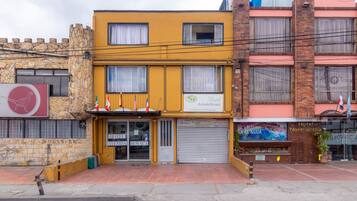 Fachada de la propiedad
