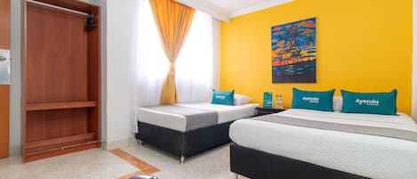 Triple Room | Soundproofing, iron/ironing board, free WiFi, bed sheets