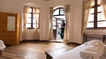 Superior Triple Room | 2 bedrooms, individually decorated, free WiFi, bed sheets