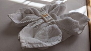 ห้องสแตนดาร์ดทริปเปิล | ห้องพักตกแ��ต่งอย่างมีเอกลักษณ์, Wi-Fi ฟรี, ผ้าปูที่นอน