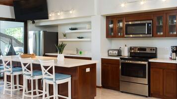 Luxury House, Multiple Beds, Non Smoking, Ocean View | Private kitchen | Full-sized fridge, microwave, oven, stovetop