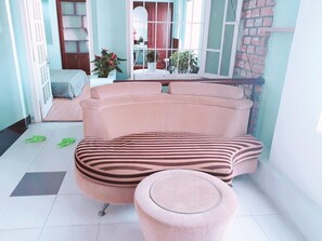 2 bedrooms, in-room safe, iron/ironing board, WiFi - TP garden house - Green house in center of a wonderful city (Đà Nẵng)