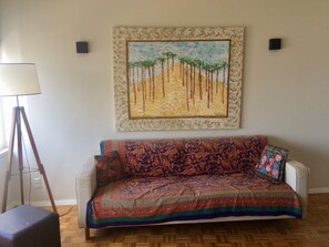 TV - Seasonal rental, spacious 3-suite apartment, ideal for friends or family during Carnival. (Salvador)