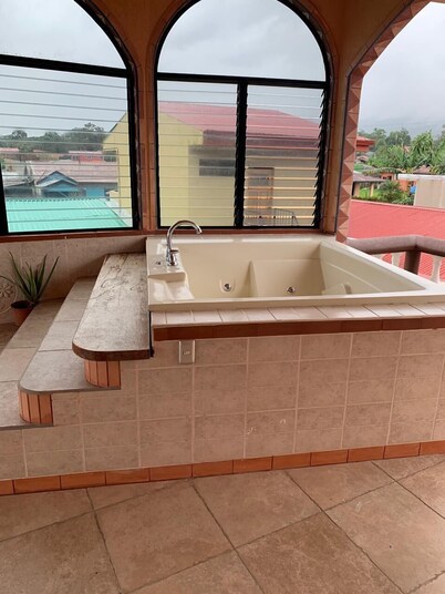 Villa Fortuna Downton Luxury and View