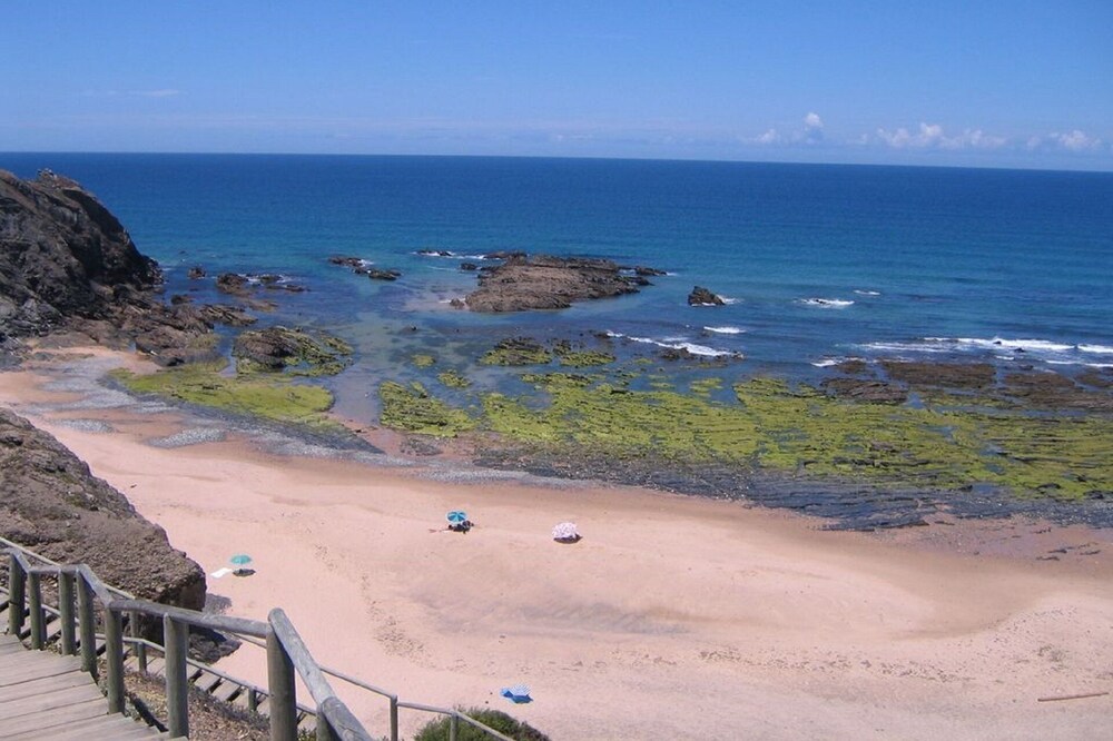 Villa close to the beach (3km)