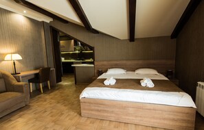 Design Studio Suite, 1 King Bed, Courtyard View | Desk, blackout curtains, cots/infant beds, free WiFi - Ikalto Hotel (Tbilisi)