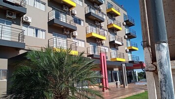 Fachada de la propiedad