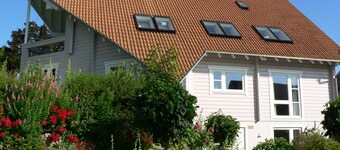 WLAN gratuita, prezzi TOP, posizione tranquilla, sedia a sdraio, terrazza, mare e lago vicino,