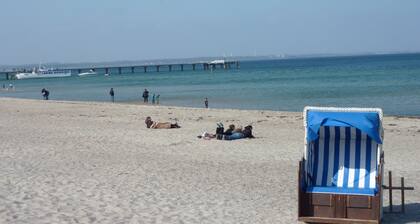 TOPP 2-Zi. Appartement nah an See und Meer, ruhig, komfortabel,hell mit Terrasse