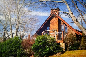 Exterior - River Ranch Farm Stay with Petting Zoo Ziplines (Watauga County)