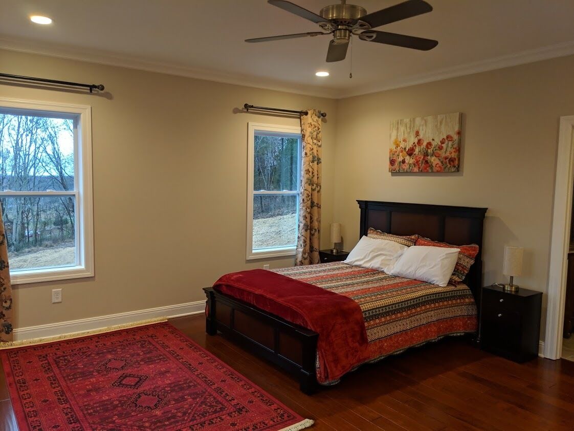 Family friendly Luxury Home in a quiet neighborhood Near Franklin, TN