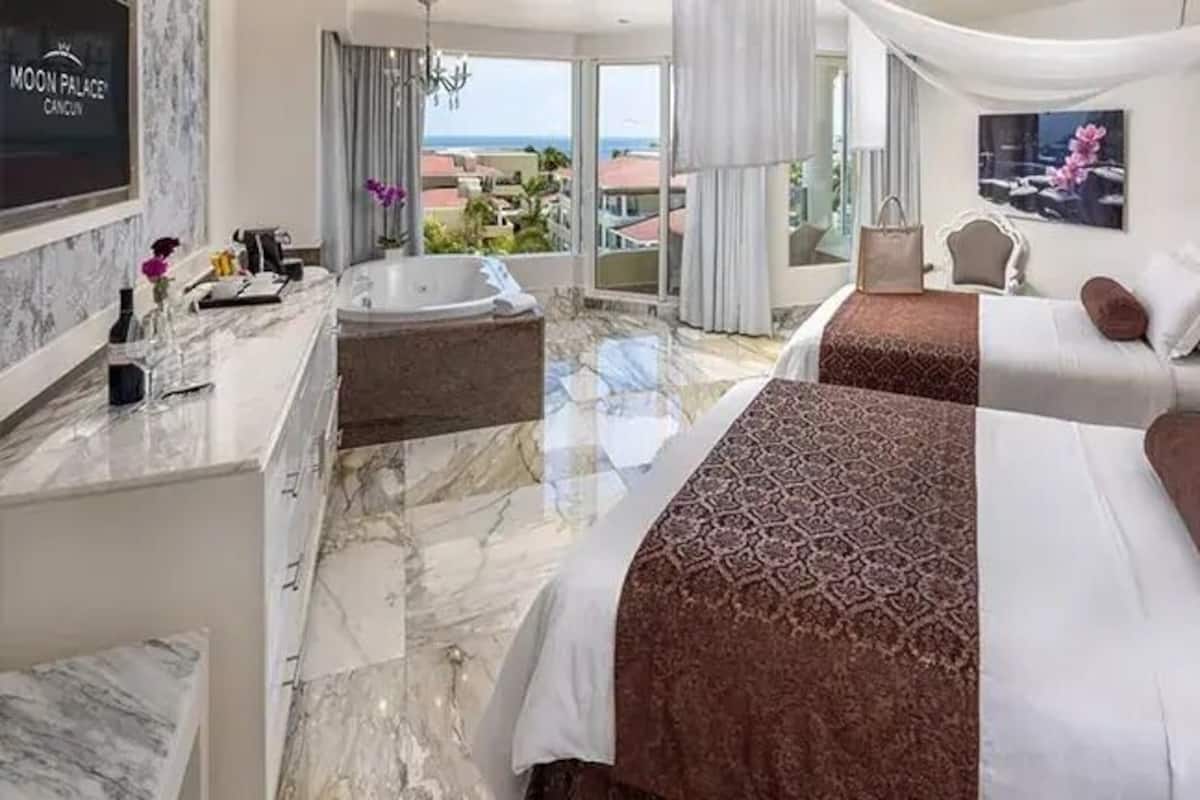 Three Bedroom Villa | Premium bedding, down comforters, memory foam beds, minibar