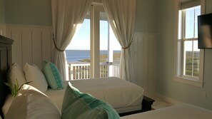 6 habitaciones, caja de seguridad en la habitación y escritorio 