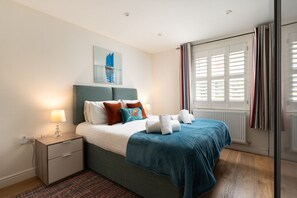 3 soverom, strykejern/-brett, reiseseng for barn og wi-fi