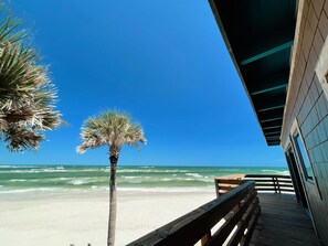 Beach nearby - Penthouse Artist Haven Beachfront Penthouse | Panoramic Ocean Views (St. Augustine)