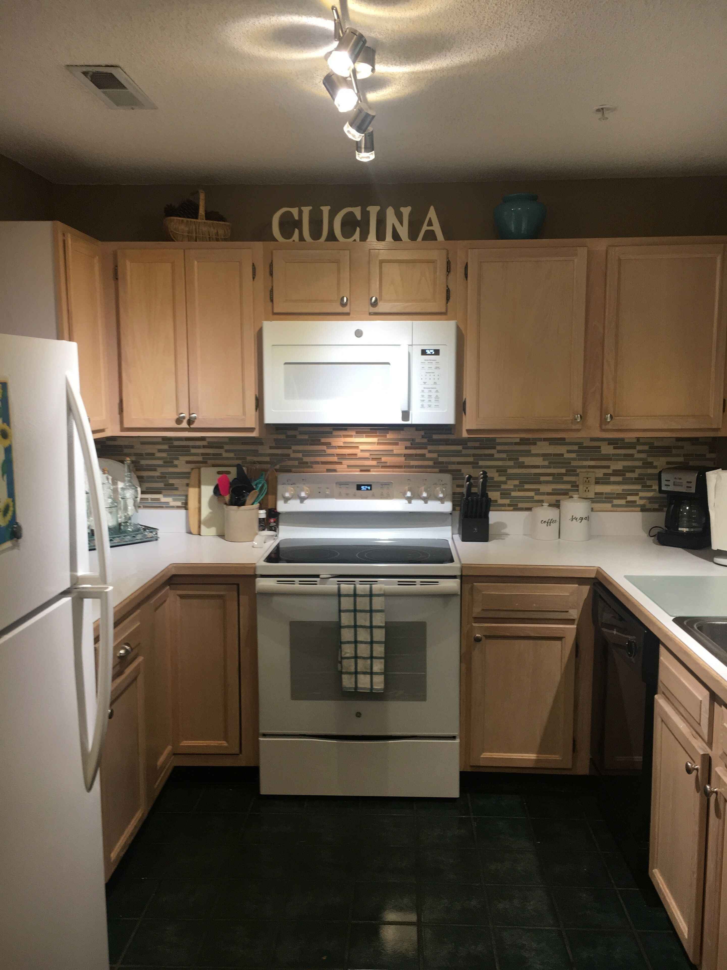 Relax at Tidewater! Golf/Fun/Sun/Beach/Pool/Fitness/Tennis/Hot Tub/Shopping