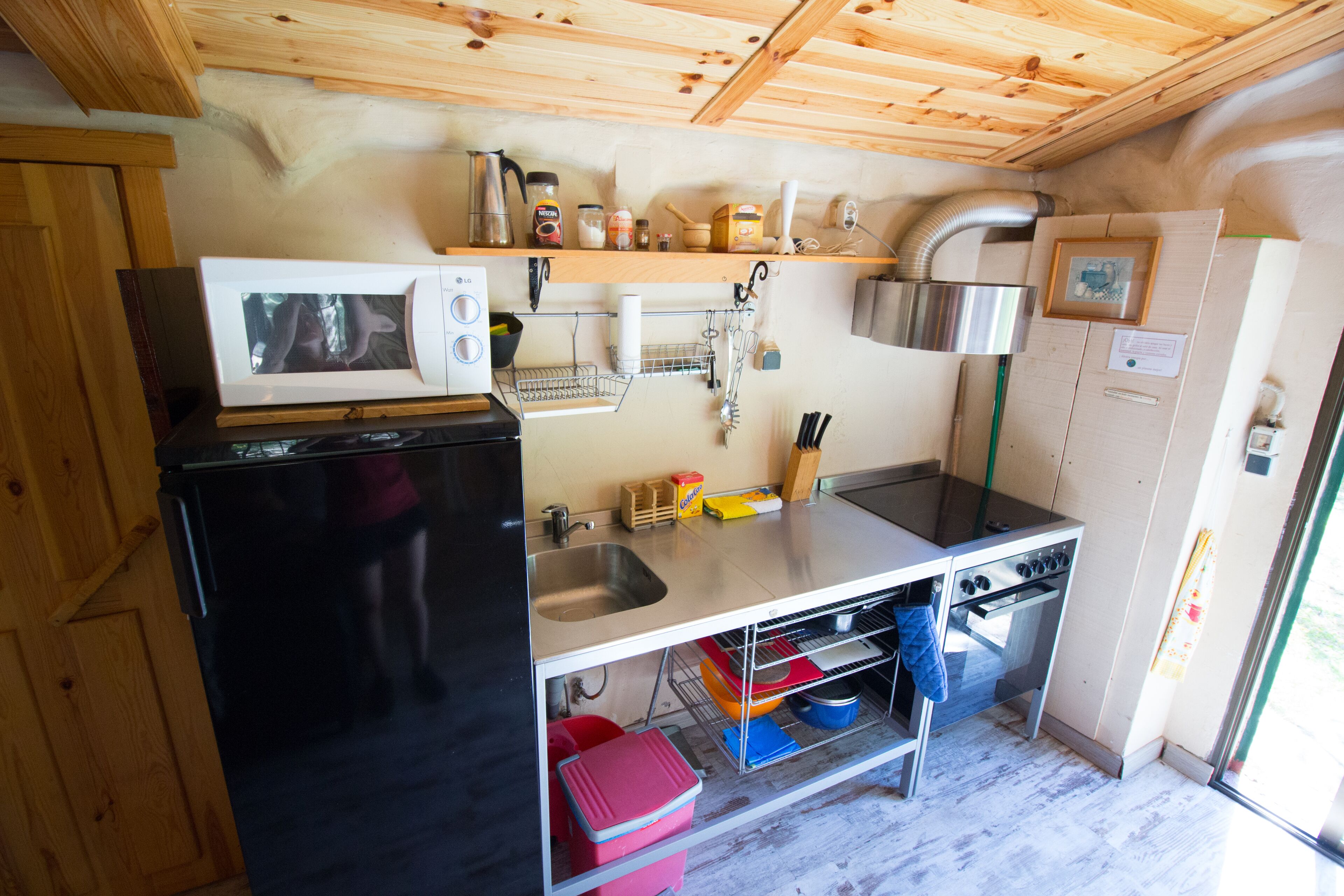 The passage of the Storks, Casita de la Chimenea