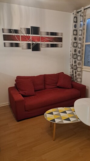 TV