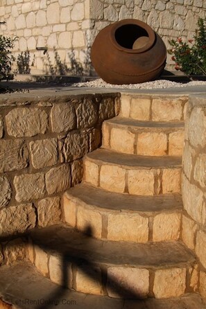 Property grounds - Georgios Rafaela Villa - Large Secluded Single Storey Stone Built Villa with 5 Bedrooms near Polis (Polis)