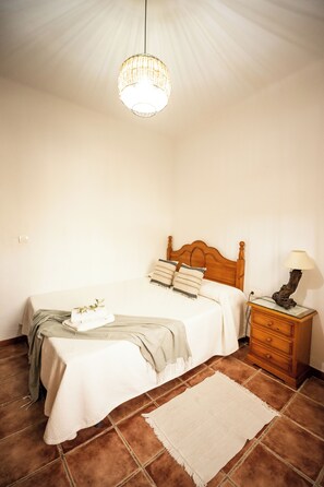 4 chambres, fer et planche Ă repasser, lit parapluie, Wi-Fi gratuit