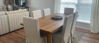 Schöne 2 Schlafzimmer Golf Shore Villa am 17. Loch auf Seabrook Island